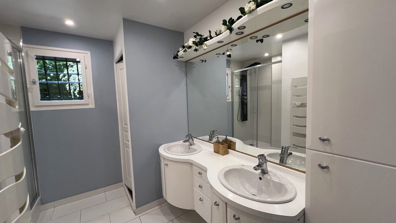 Photo of Bathroom in La Houssaye-en-Brie