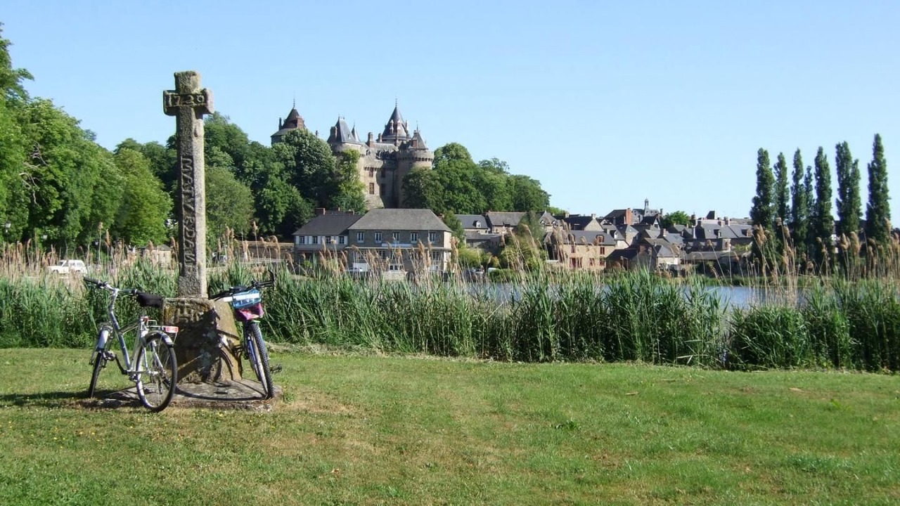 Photo of Others in Combourg