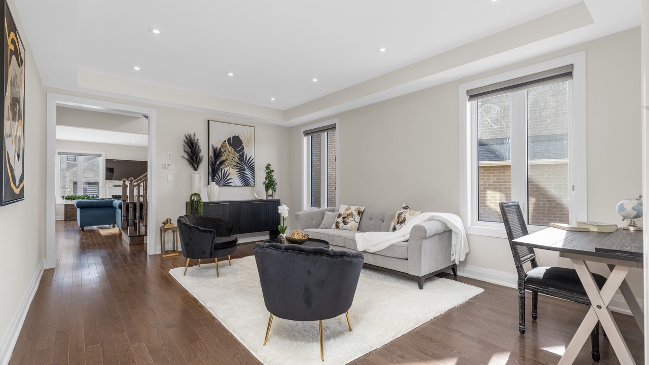 Photo of Livingroom in Mount Pleasant