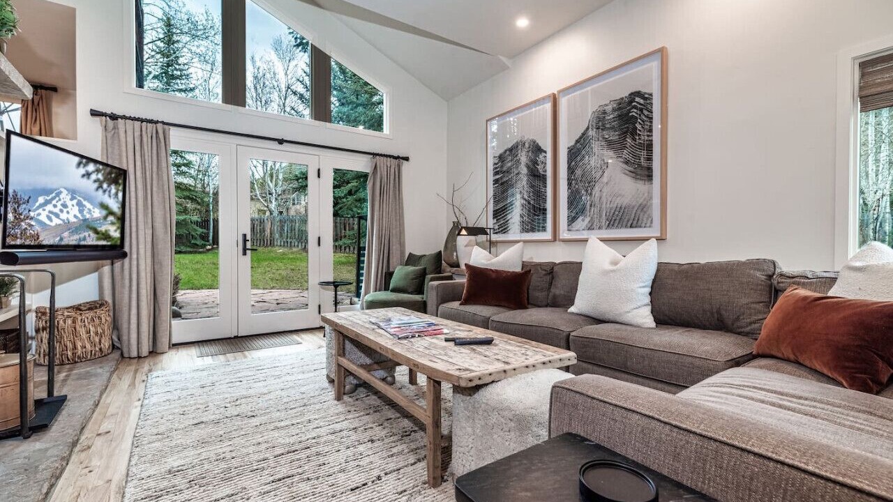 Photo of Livingroom in Eagle-Vail
