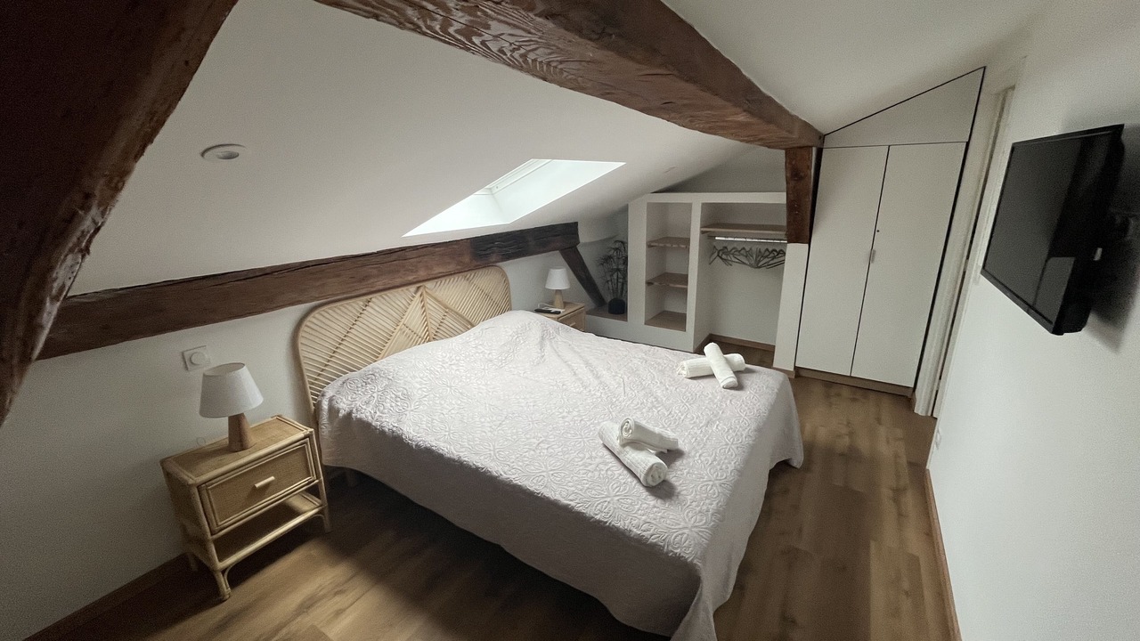 Photo of Bedroom in Le Somail