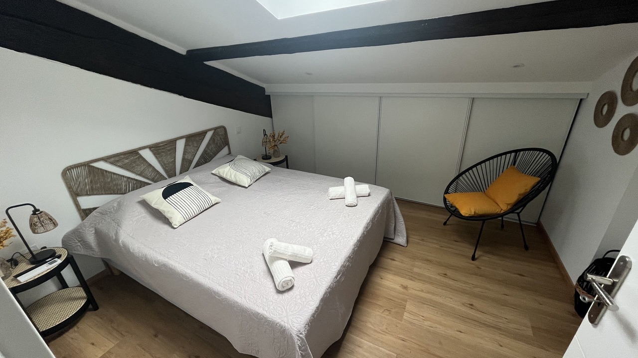 Photo of Bedroom in Le Somail