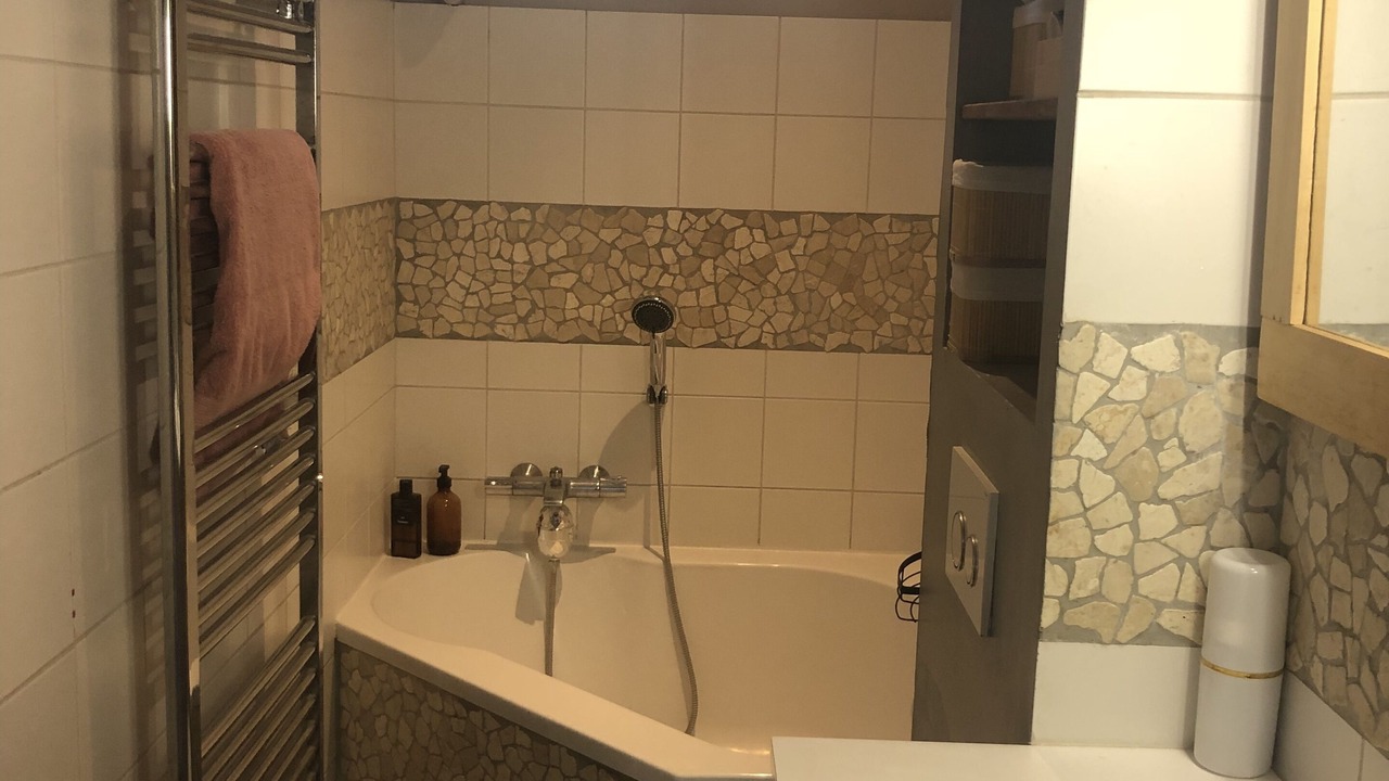 Photo of Bathroom in Fontaine Lestang-Bagatelle-Papus-Tabar-Bordelongue