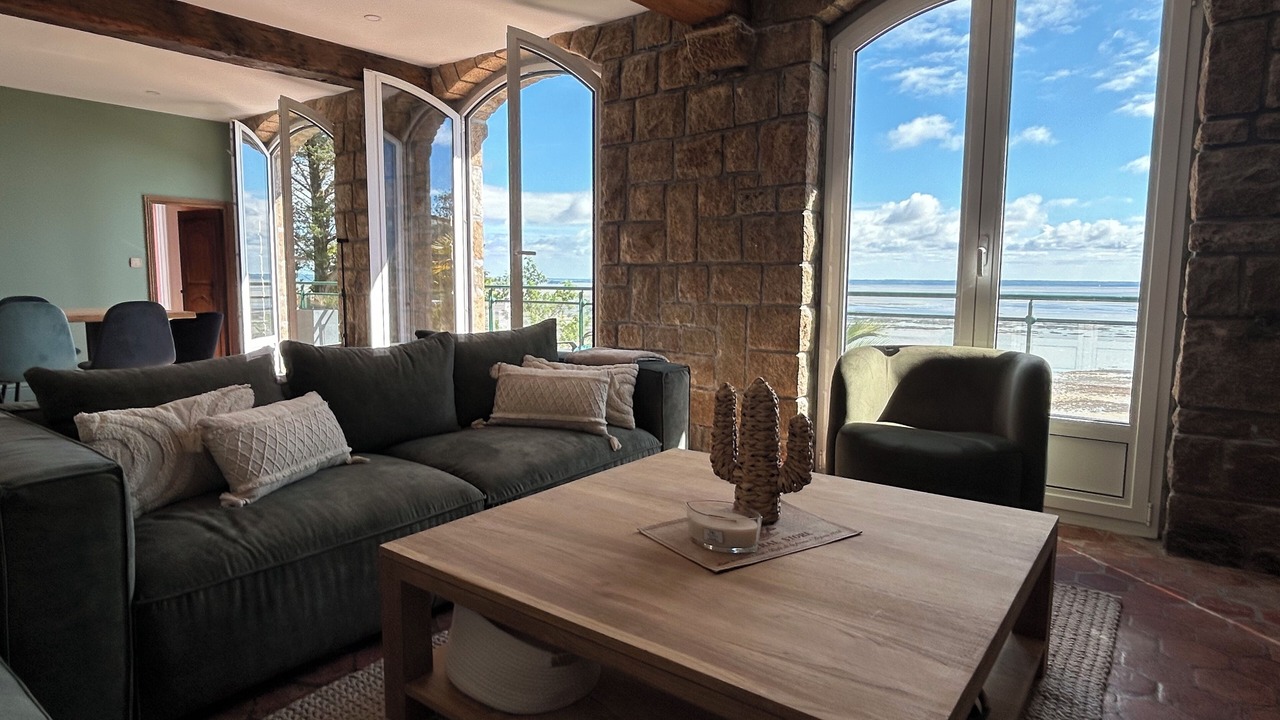 Photo of Livingroom in Champeaux