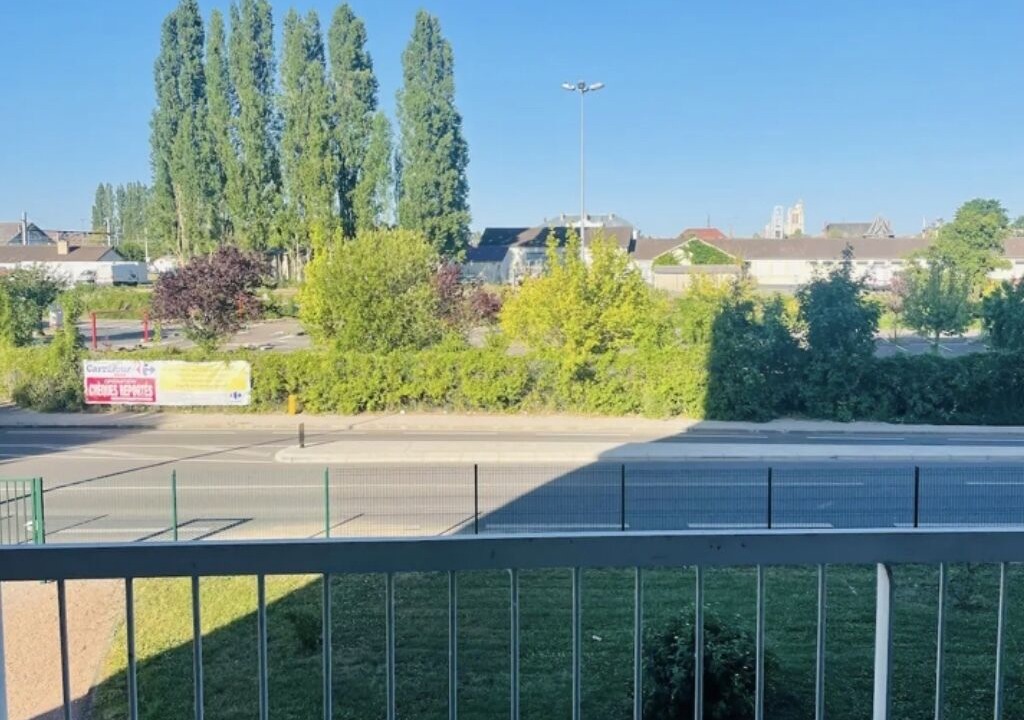 Photo of Outdoor in Sens