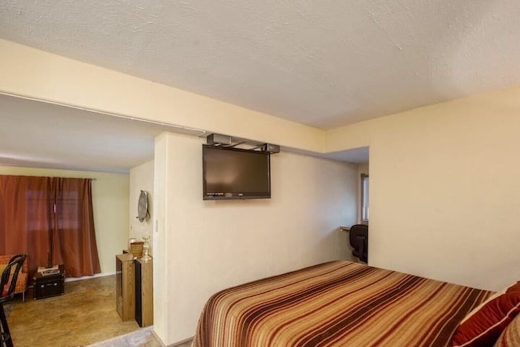 Photo of Bedroom in Canyon Lake