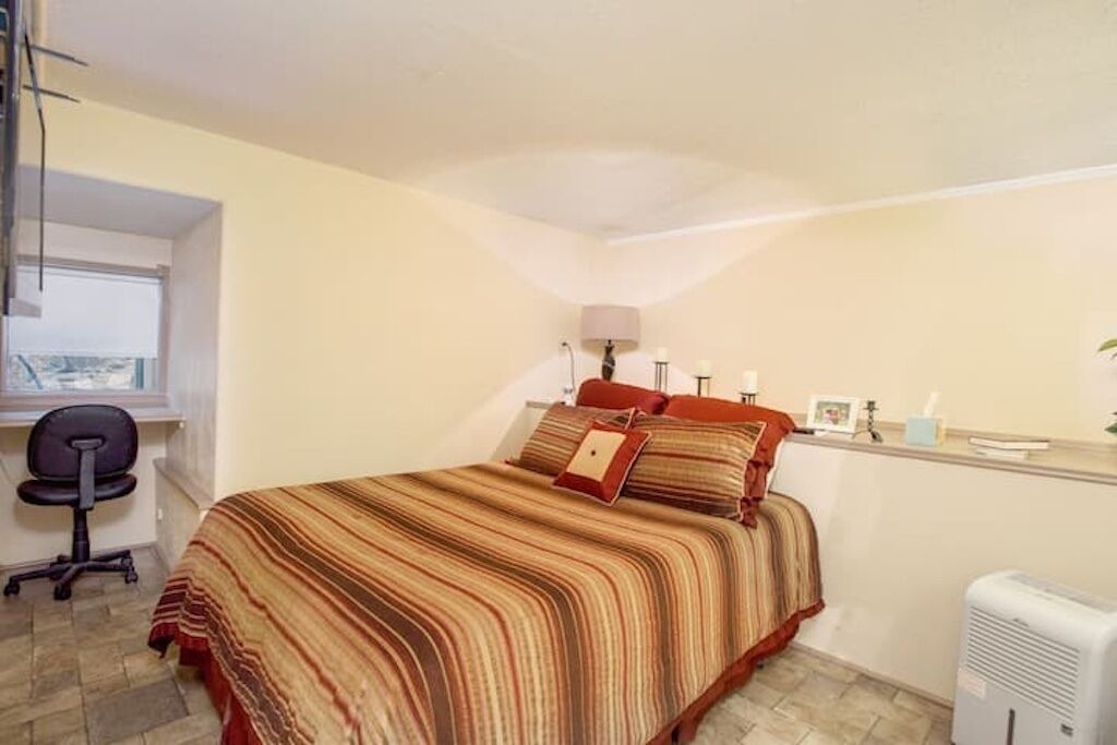 Photo of Bedroom in Canyon Lake