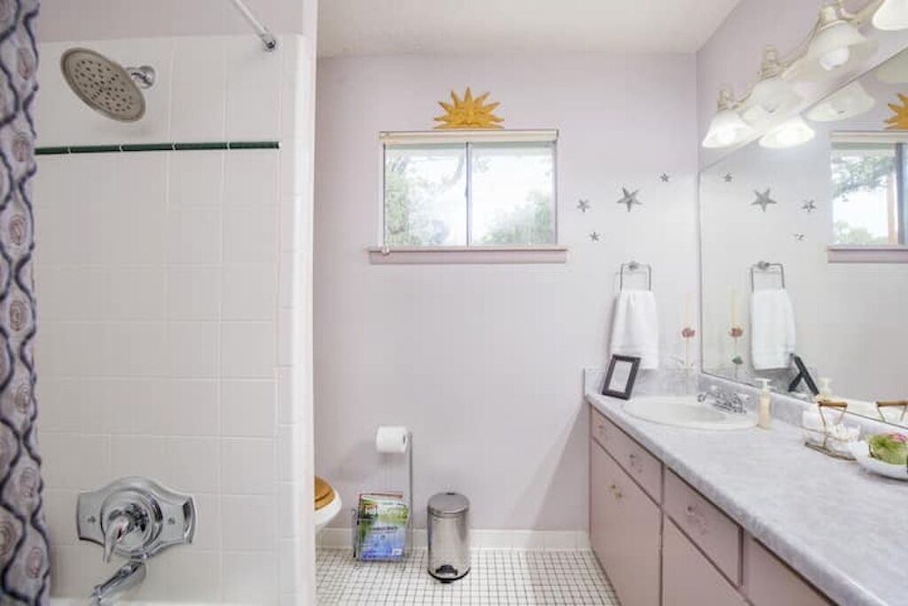 Photo of Bathroom in Canyon Lake