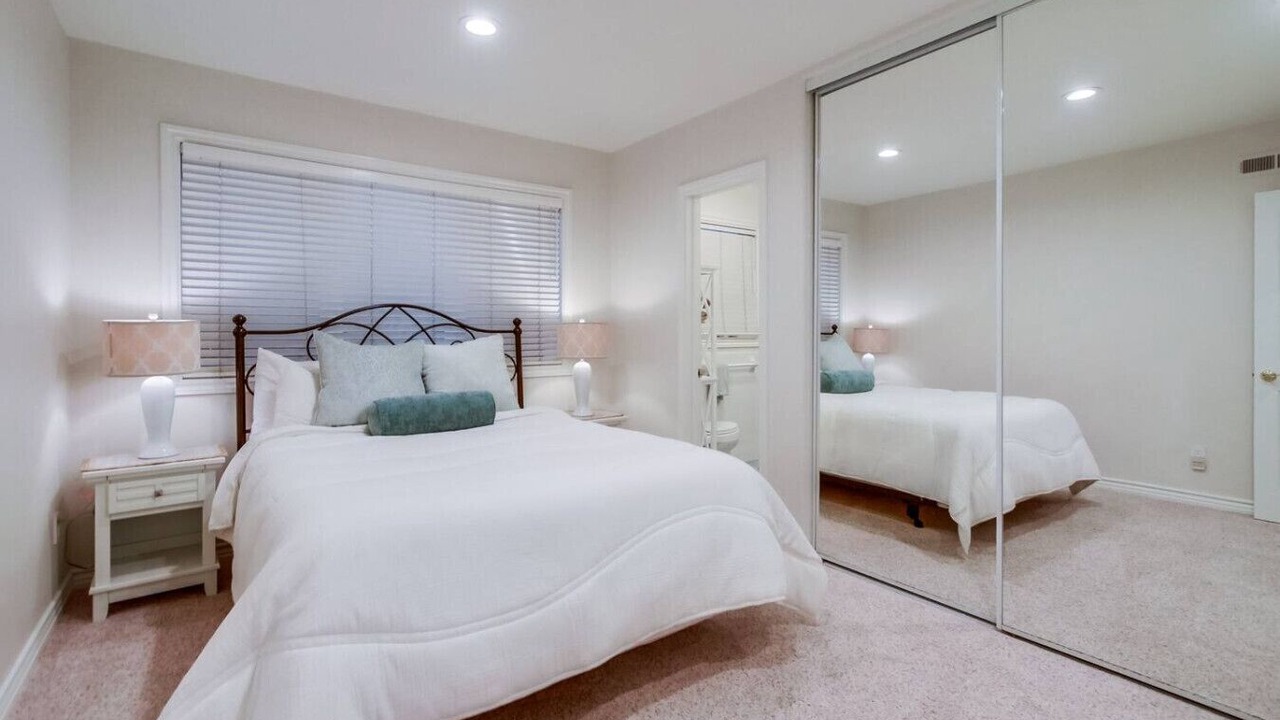 Photo of Bedroom in Sunset Cliffs