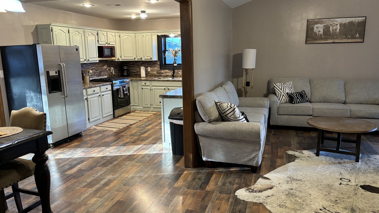 Photo of Livingroom in Yukon
