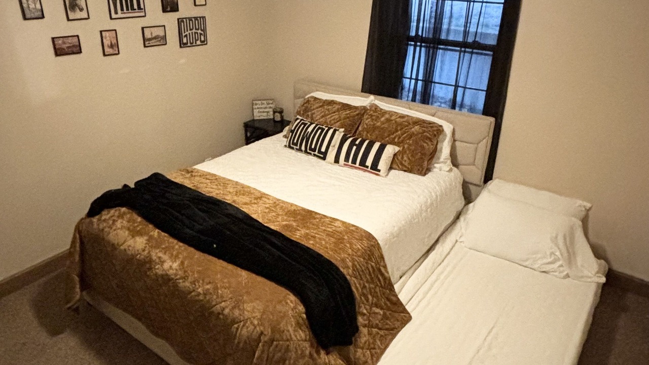 Photo of Bedroom in Yukon