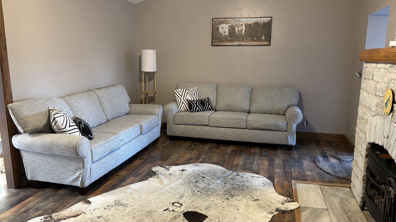 Photo of Livingroom in Yukon