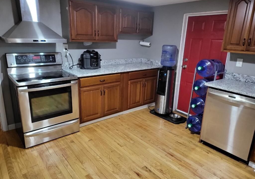 Photo of Kitchen in Leadwood