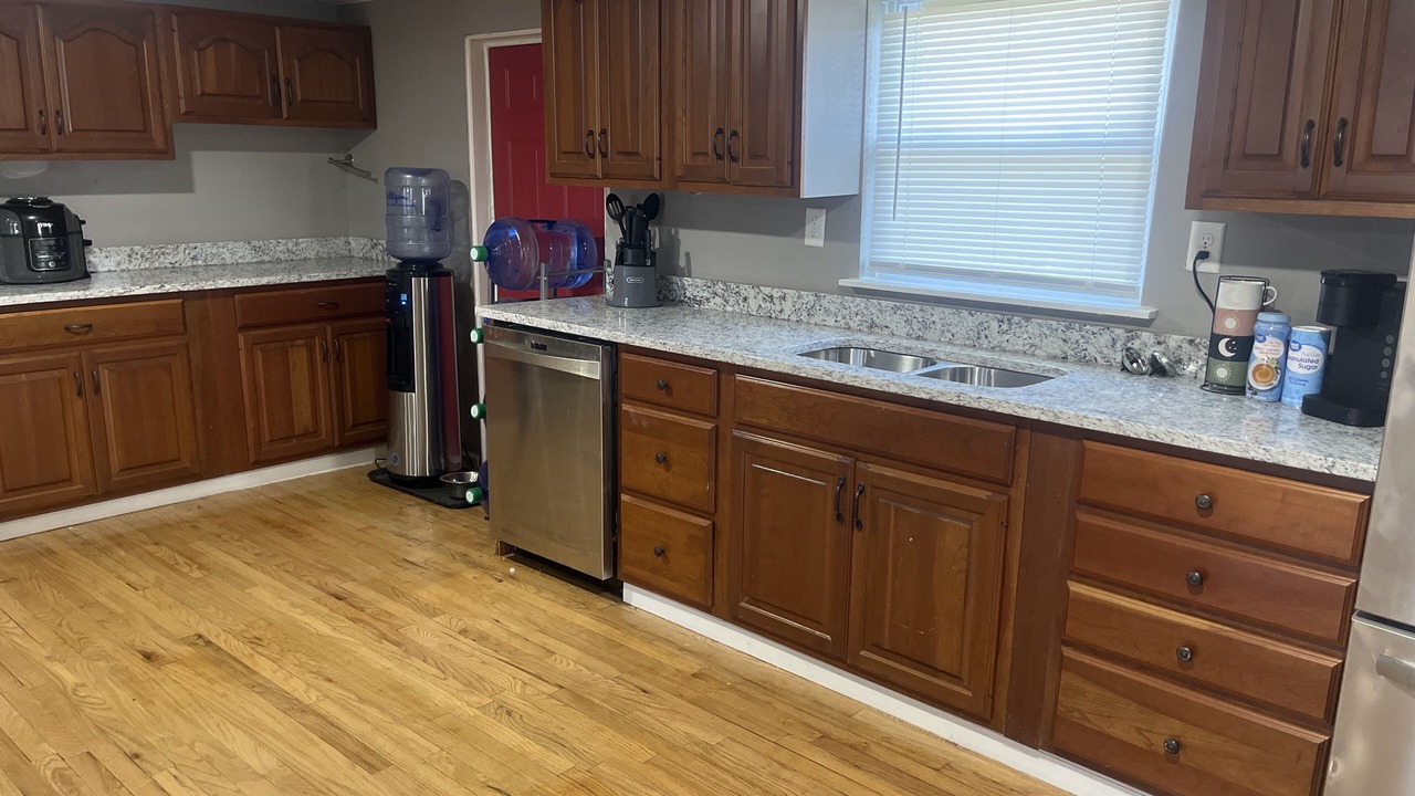Photo of Kitchen in Leadwood