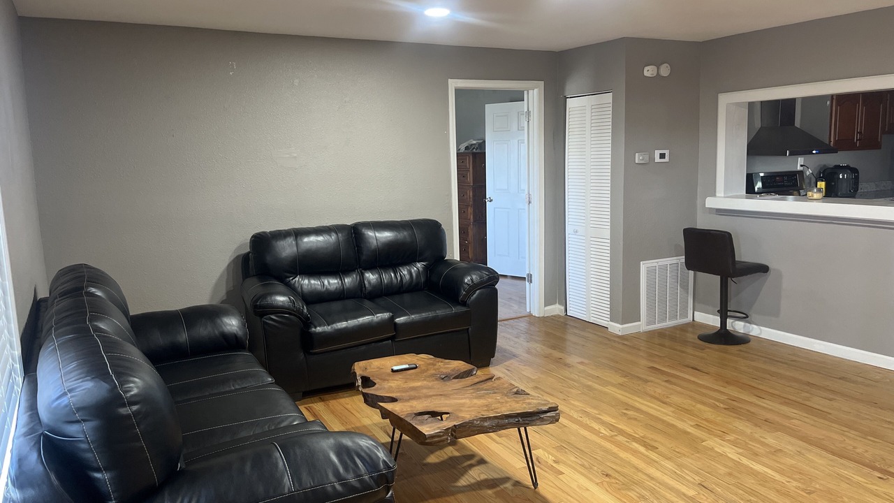 Photo of Livingroom in Leadwood