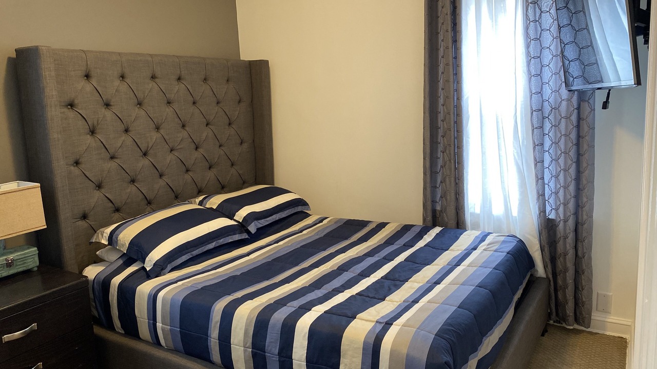 Photo of Bedroom in Morris Park