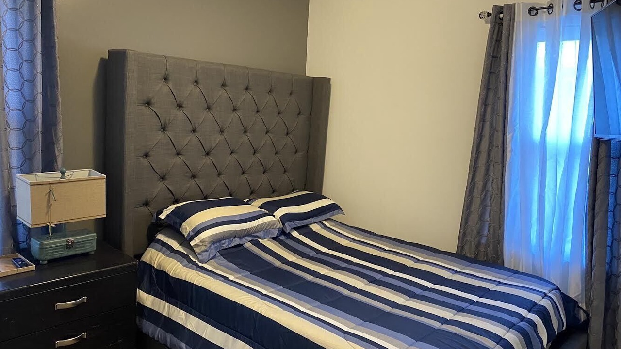 Photo of Bedroom in Morris Park