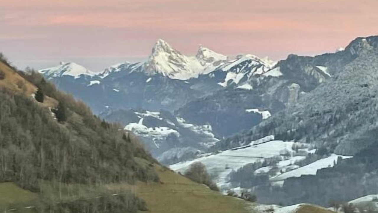 Photo of Others in Vailly