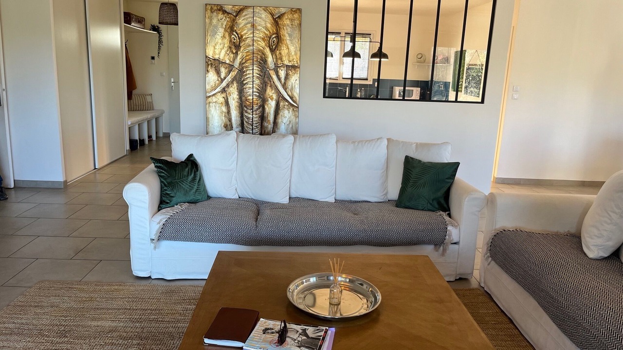 Photo of Livingroom in Issirac