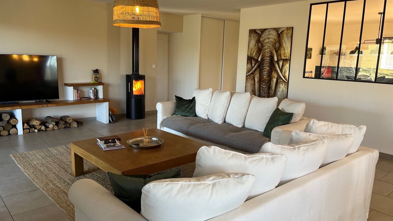 Photo of Livingroom in Issirac
