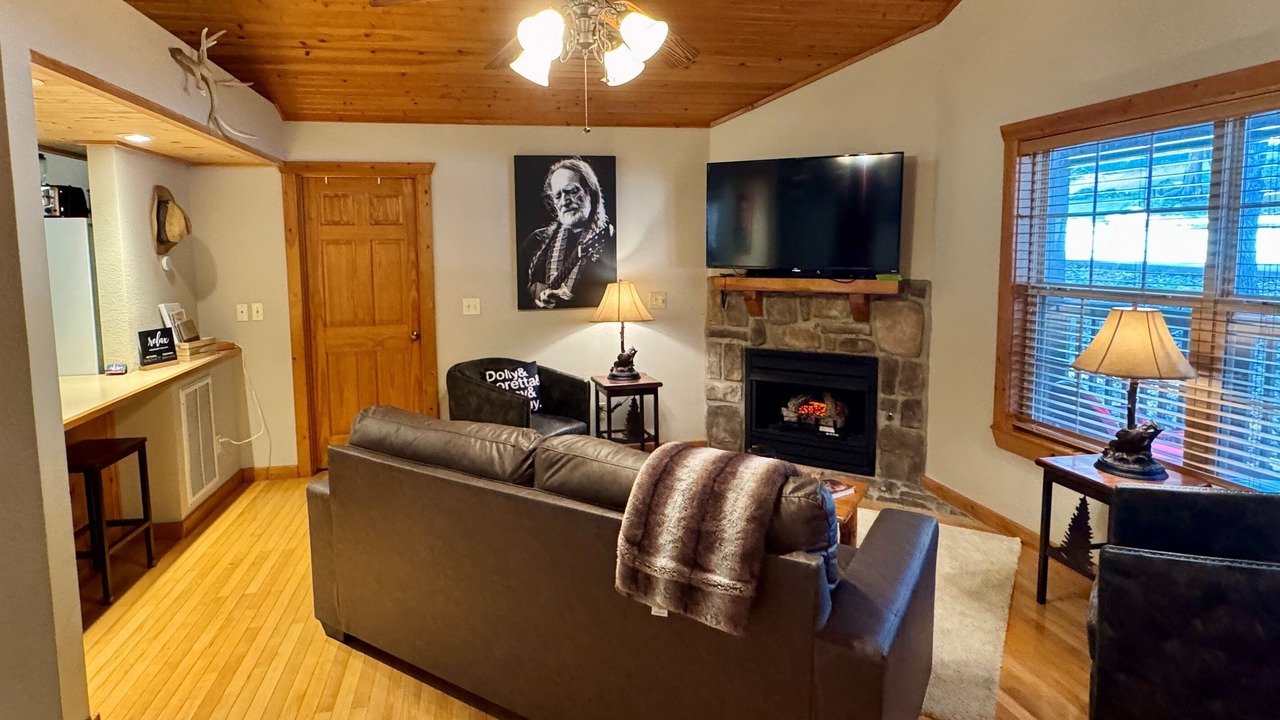 Photo of Livingroom in Reeds Spring