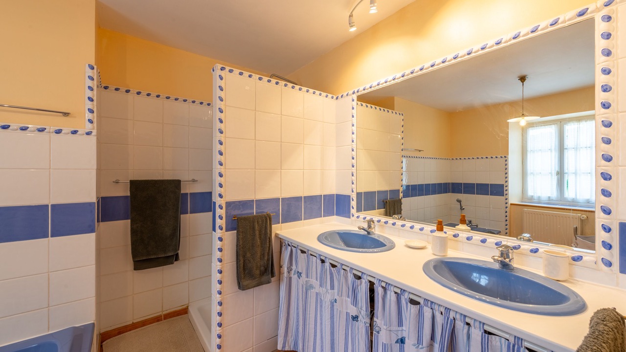 Photo of Bathroom in Montsegur-sur-Lauzon
