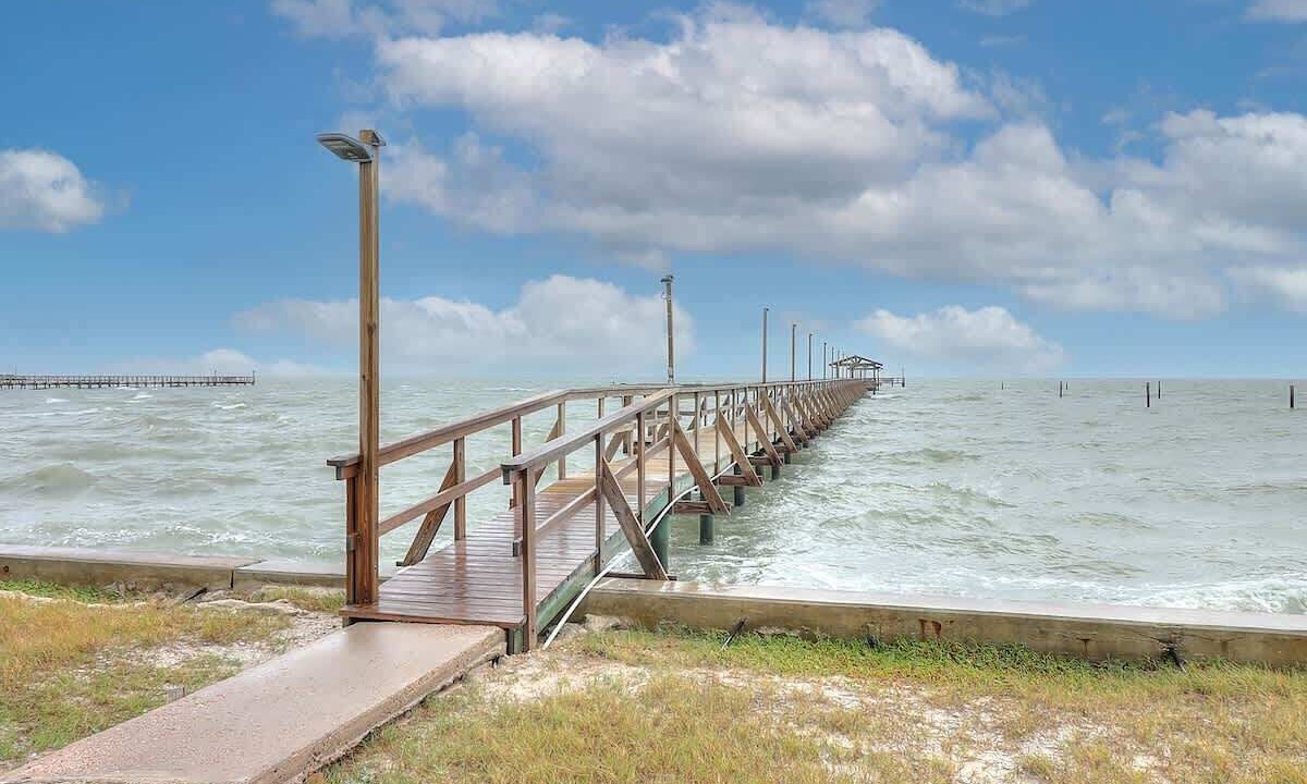 Photo of Others in Sailhouse