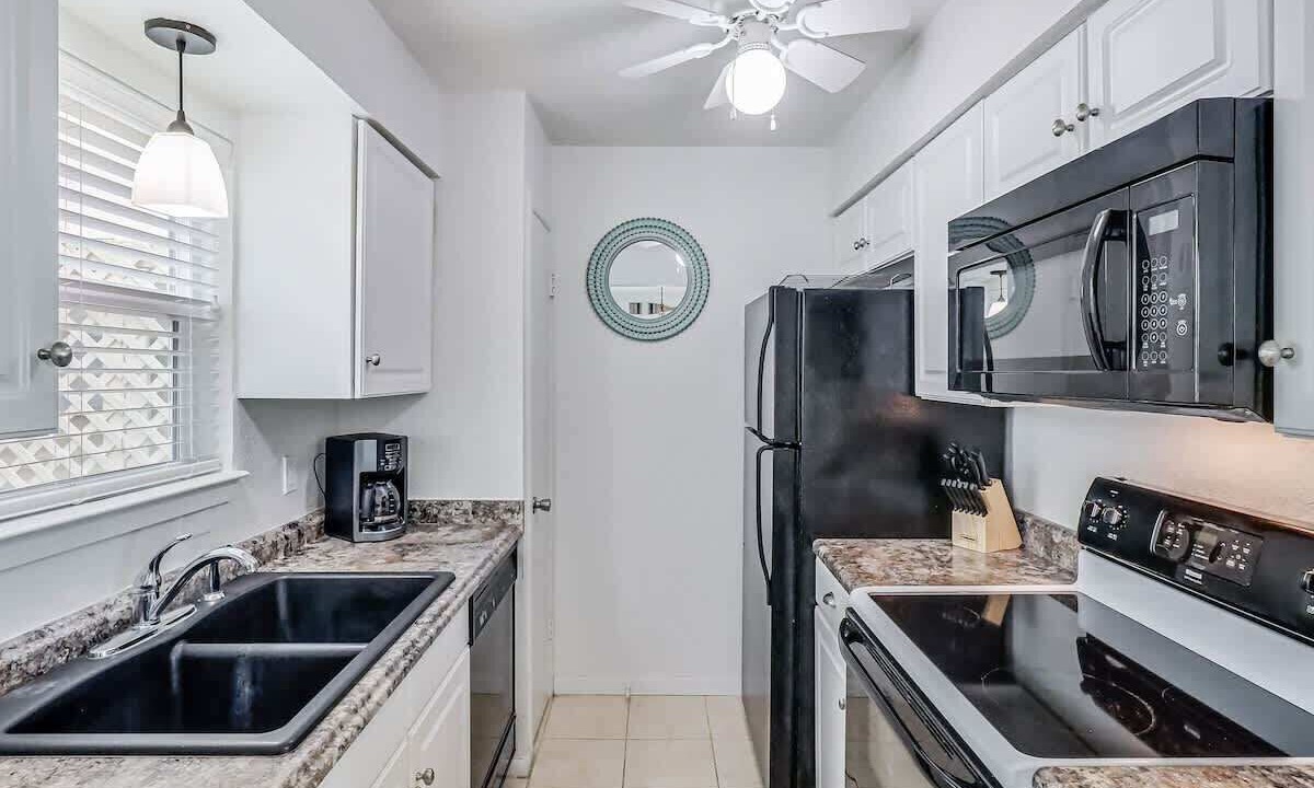 Photo of Kitchen in Sailhouse