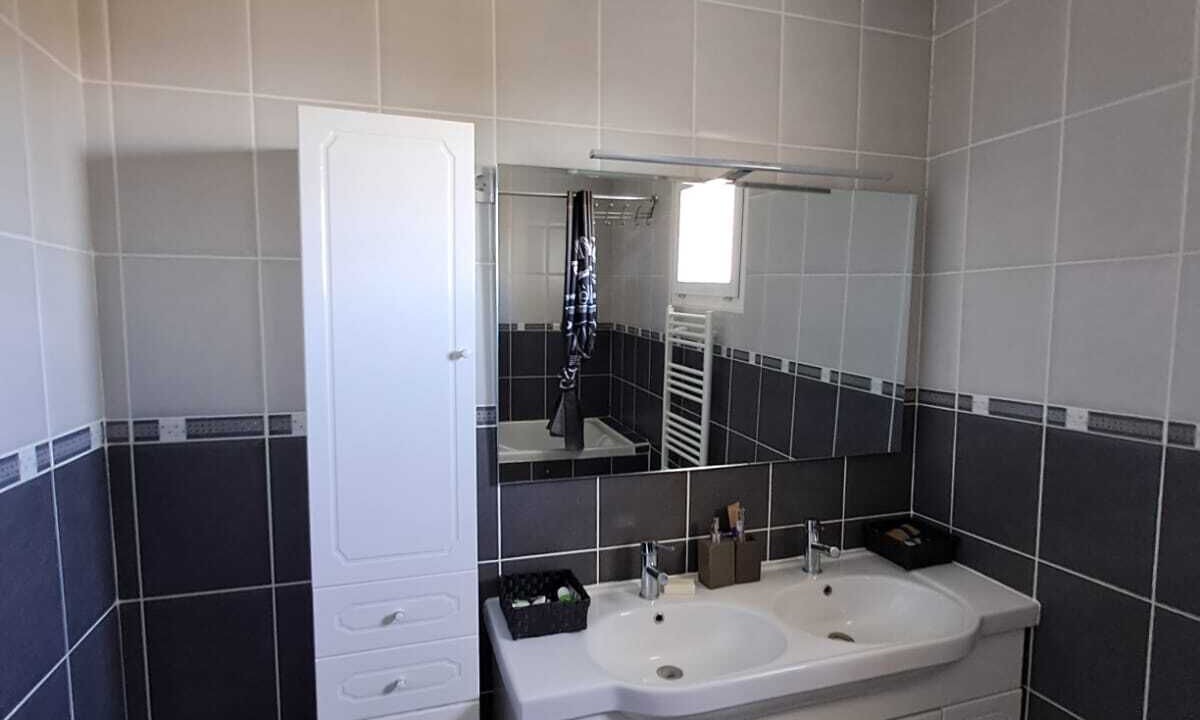 Photo of Bathroom in Le Cres