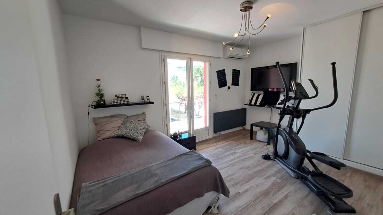 Photo of Bedroom in Le Cres