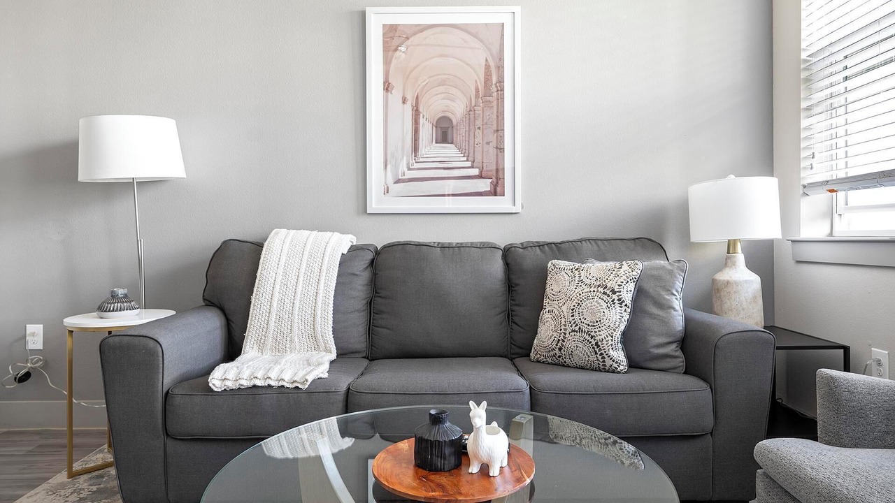 Photo of Livingroom in Montopolis