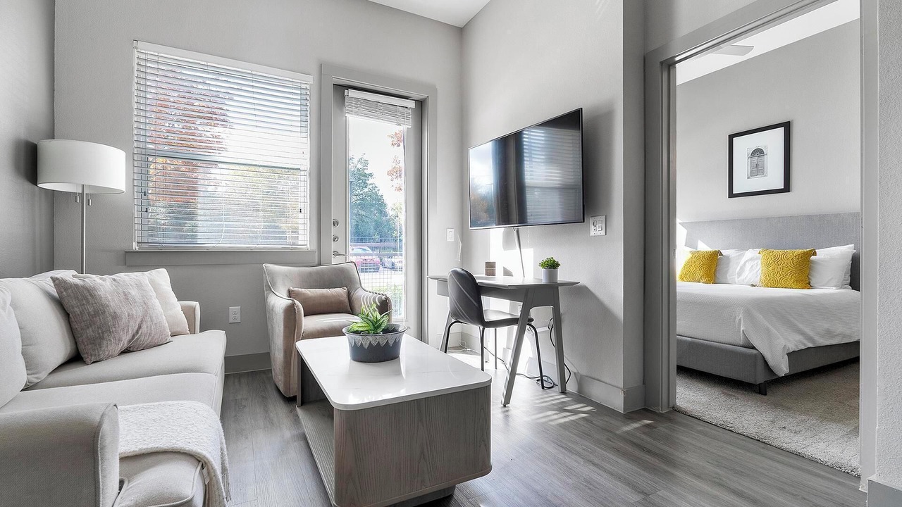 Photo of Livingroom in Montopolis
