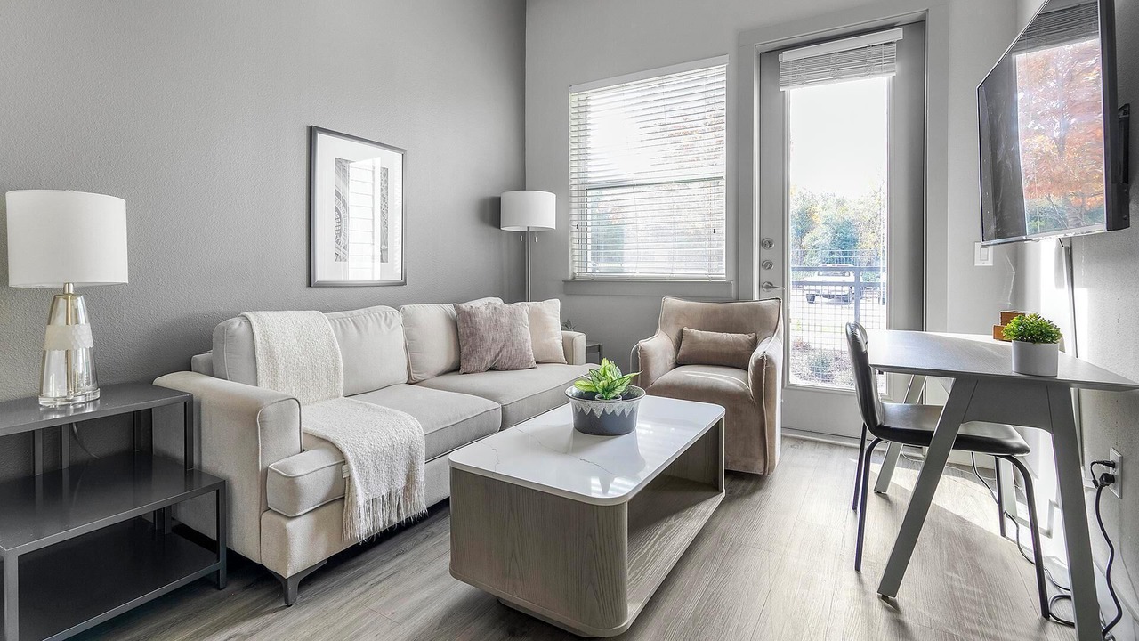 Photo of Livingroom in Montopolis