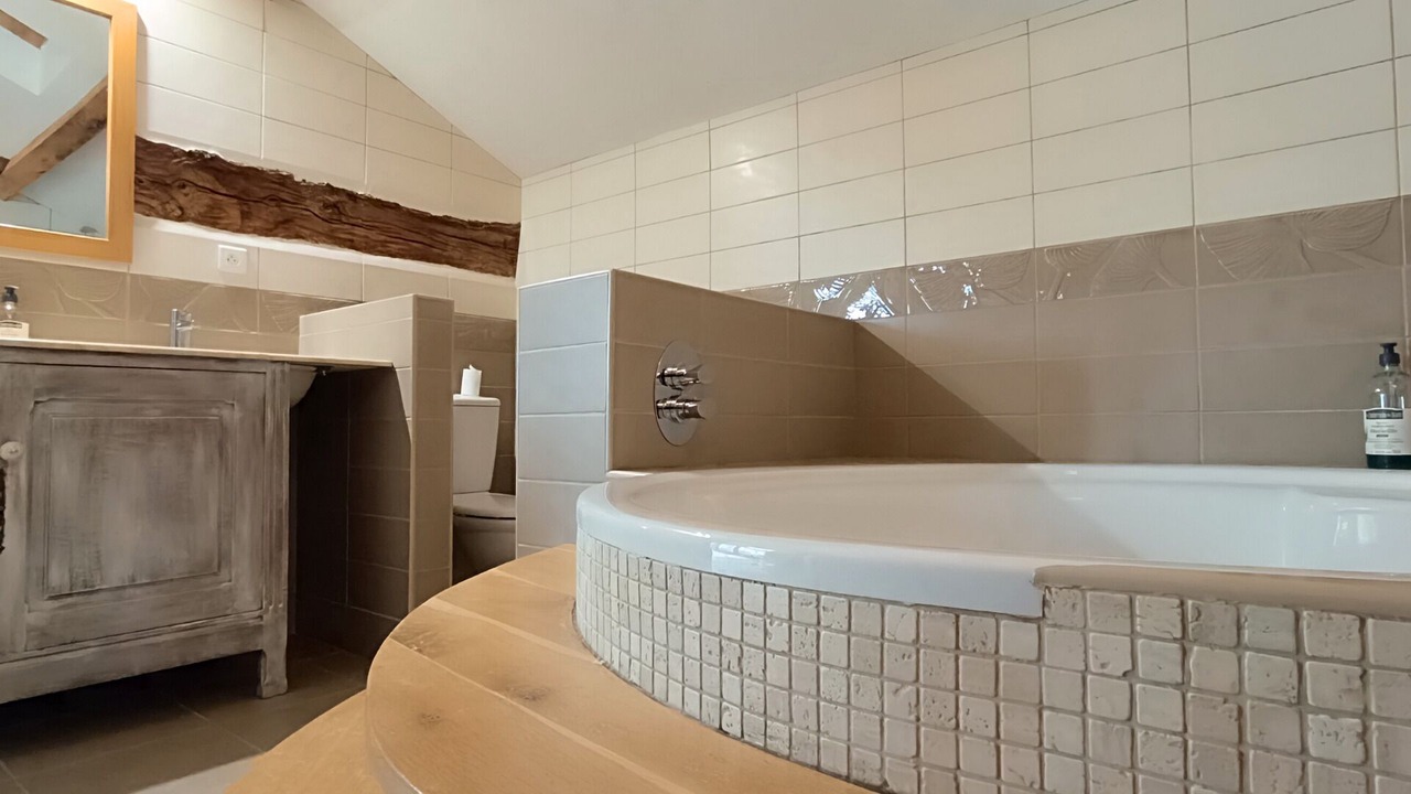 Photo of Bathroom in Saint-Beauzeil