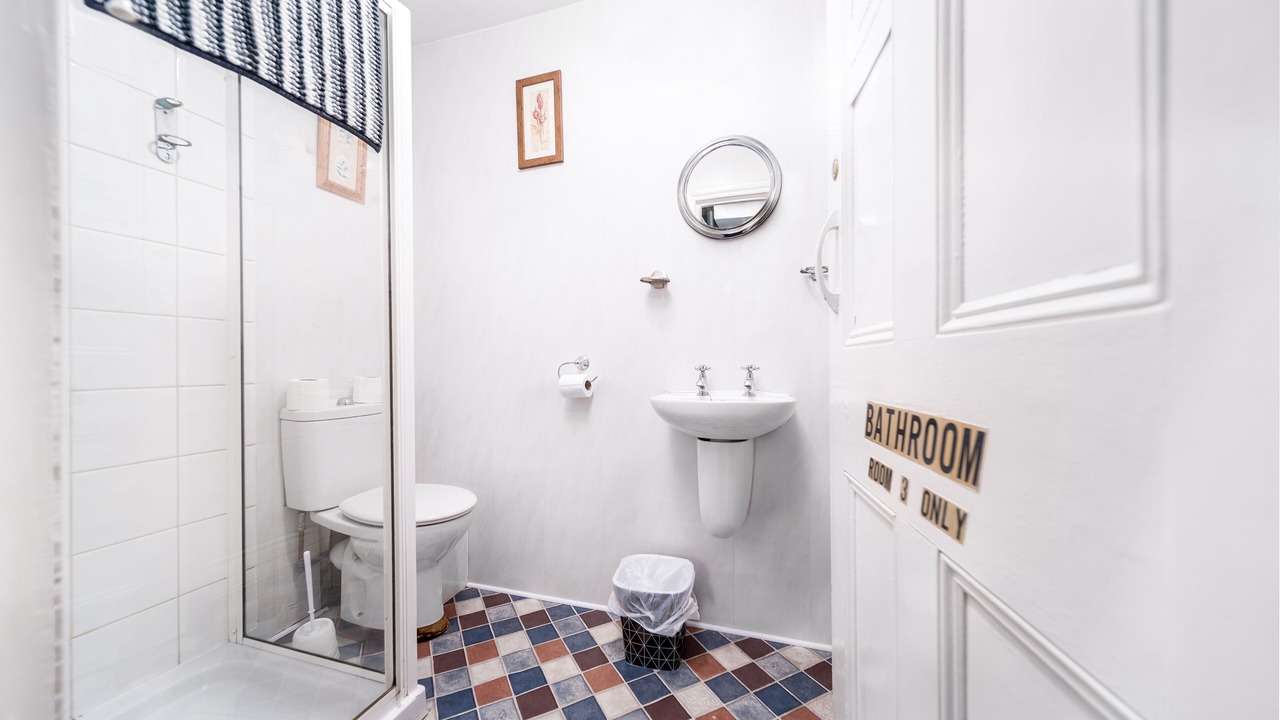 Photo of Bathroom in West Cliff