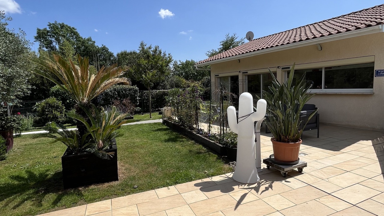 Photo of Patio Balcony in Coufouleux