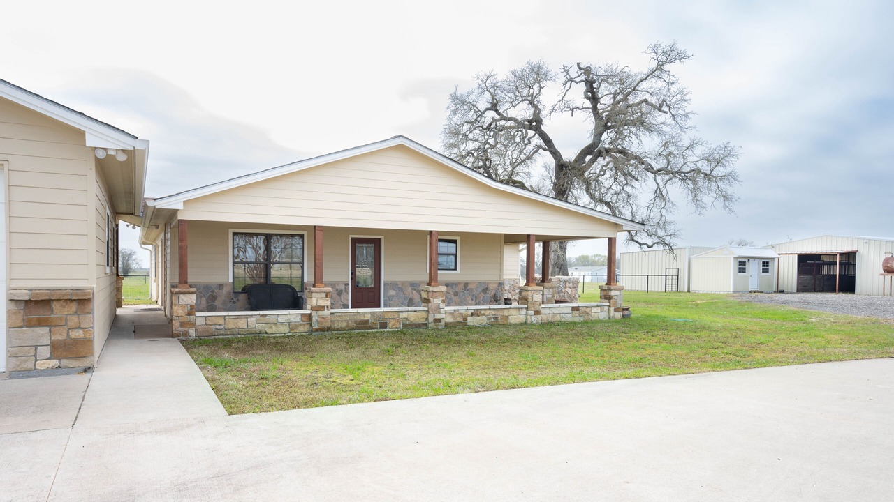 Photo of Outdoor in Bryan