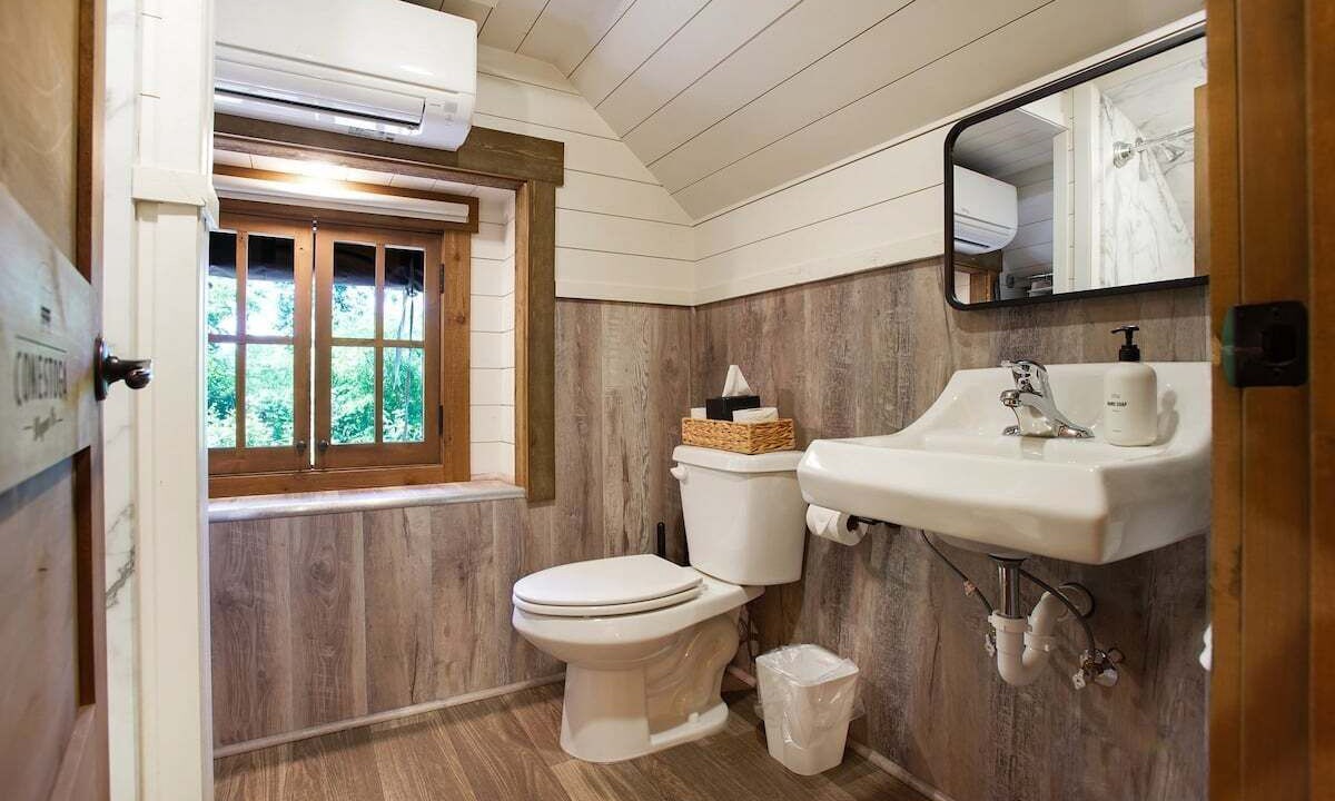 Photo of Others in Strasburg