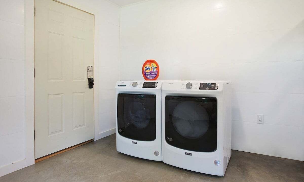 Photo of Others in Strasburg