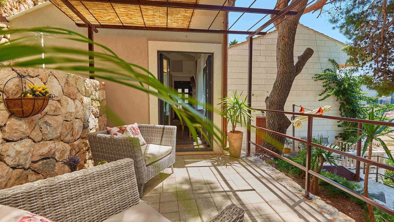 Photo of Patio Balcony in Babin Kuk