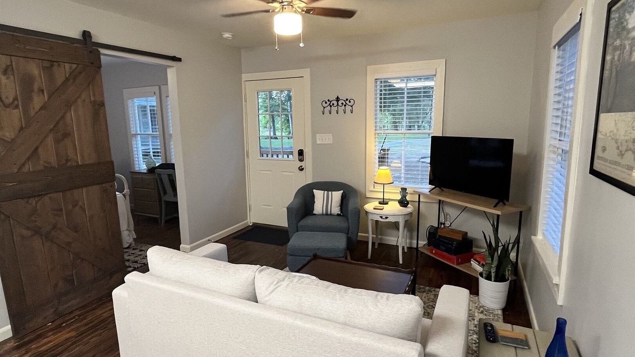 Photo of Livingroom in Lafayette
