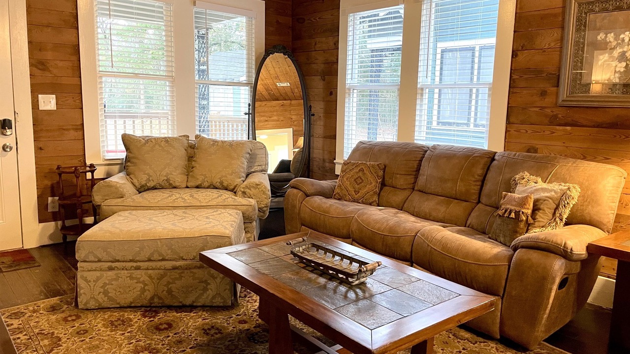 Photo of Livingroom in Lafayette