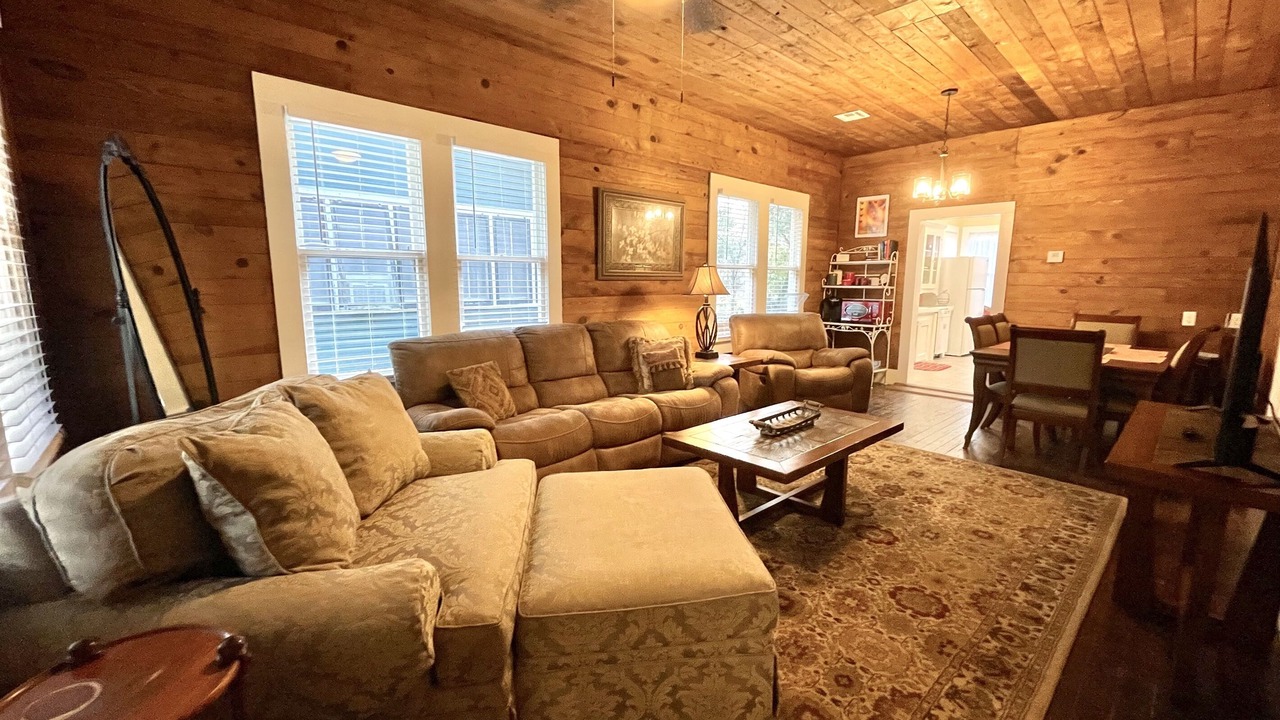 Photo of Livingroom in Lafayette