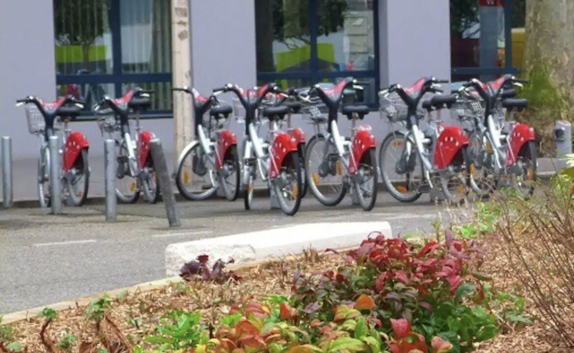 Photo of Outdoor in Voltaire - Saint Amour