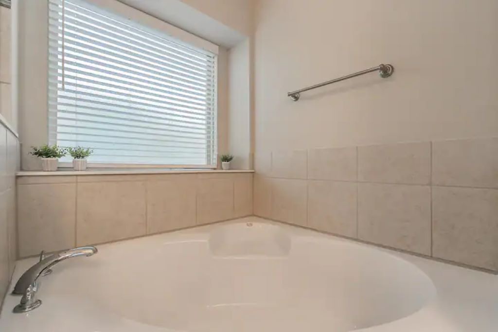 Photo of Bathroom in North Central Carrollton