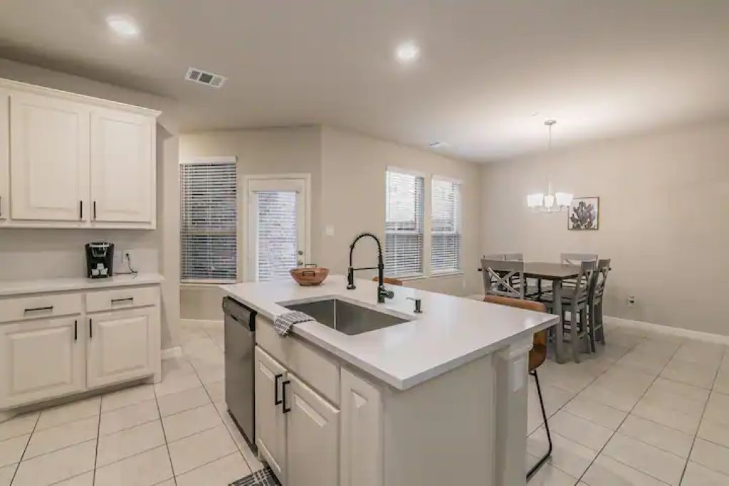 Photo of Kitchen in North Central Carrollton