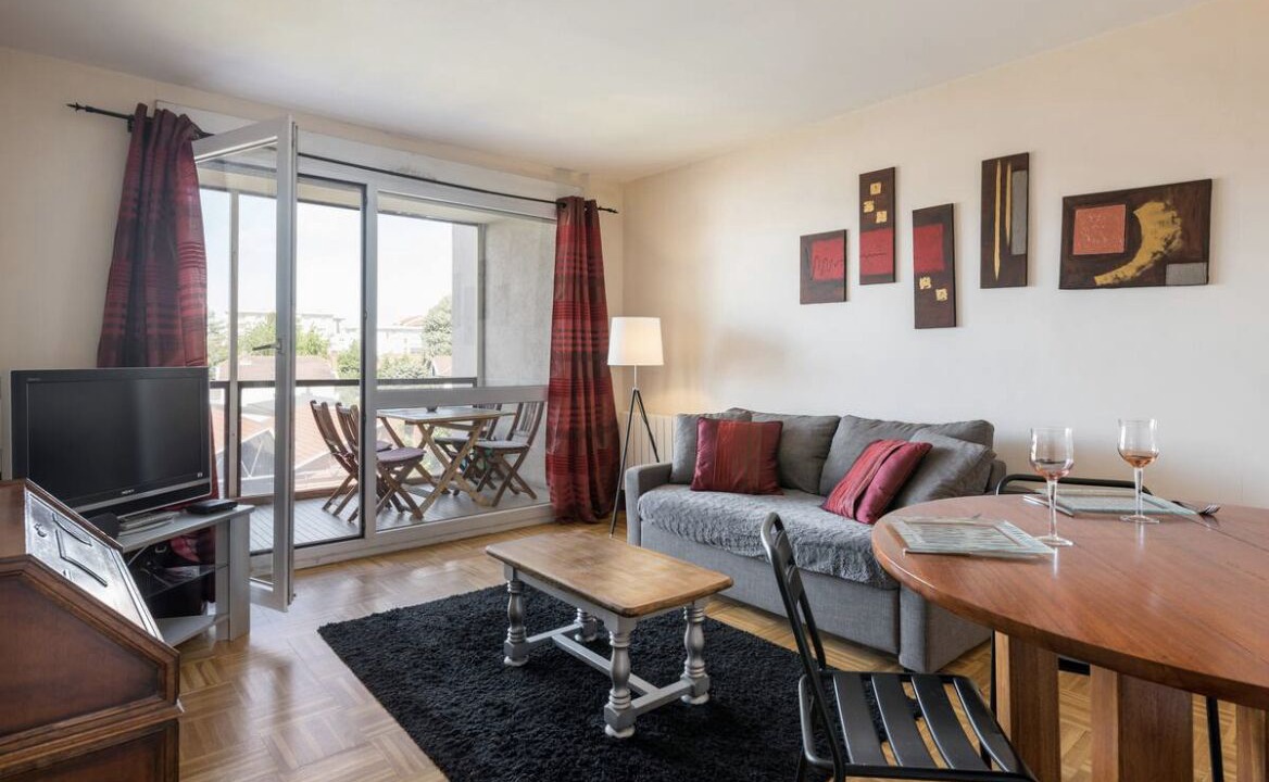 Photo of Livingroom in 8th Arrondissement