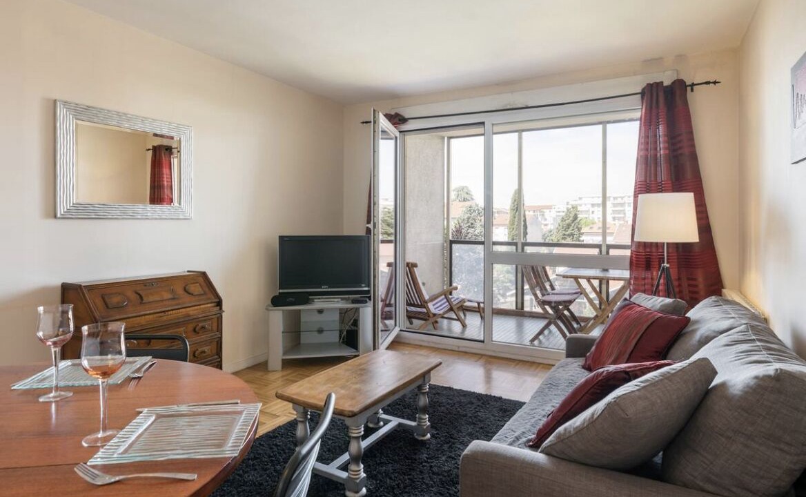 Photo of Livingroom in 8th Arrondissement