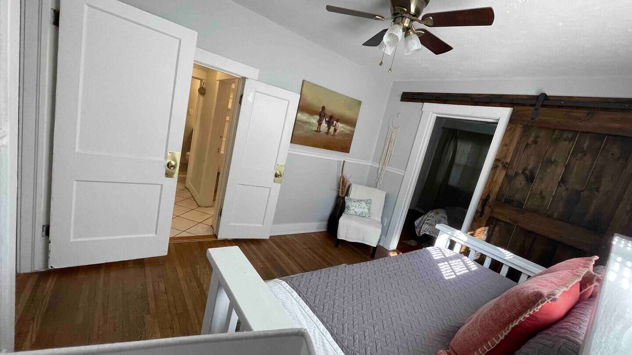 Photo of Bedroom in Hutchinson