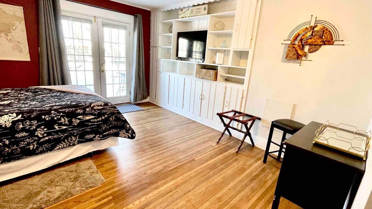 Photo of Bedroom in Hutchinson